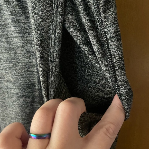 Ladies UA joggers - Picture 4 of 8